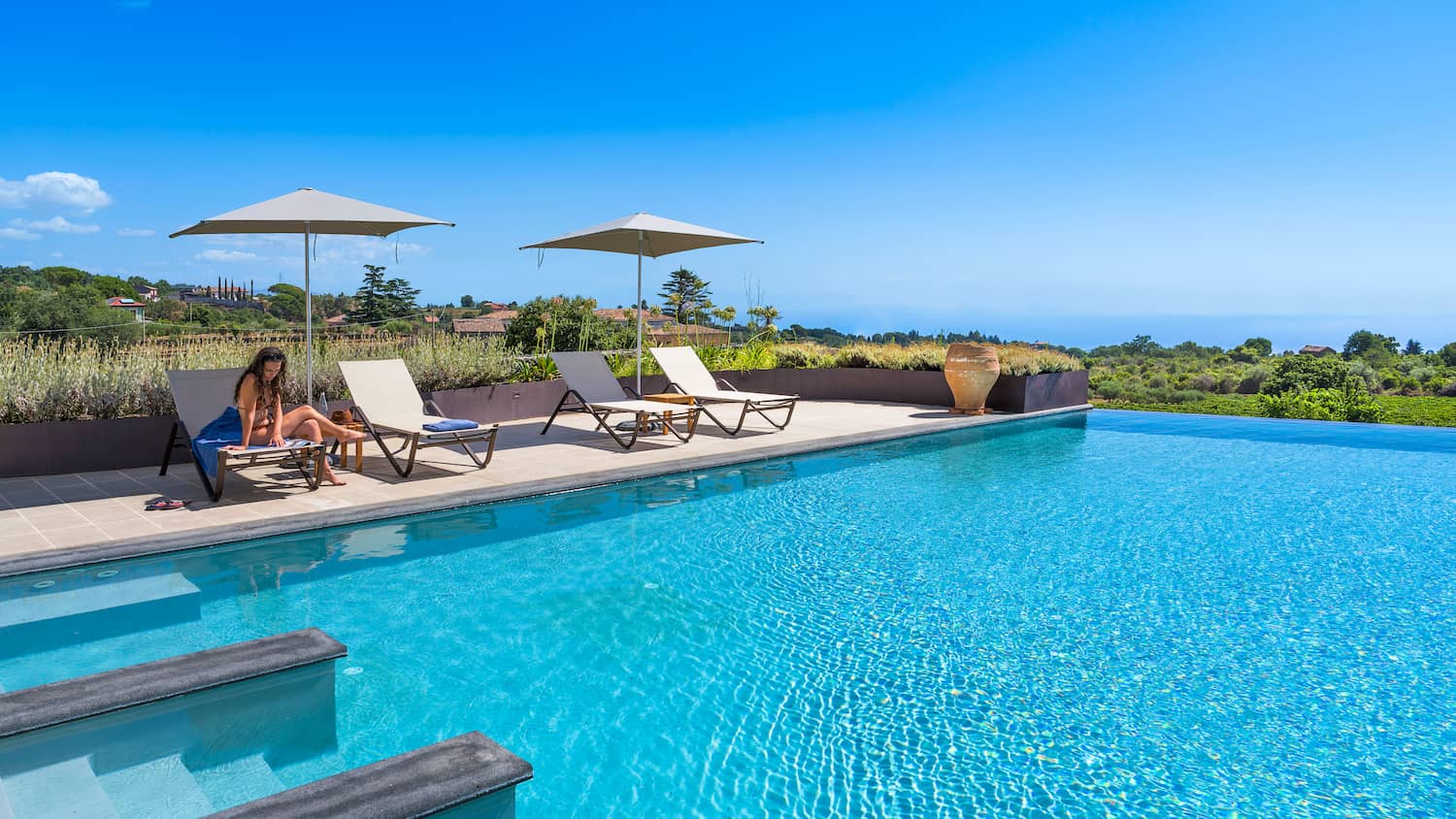 La piscina: le foto 1/5